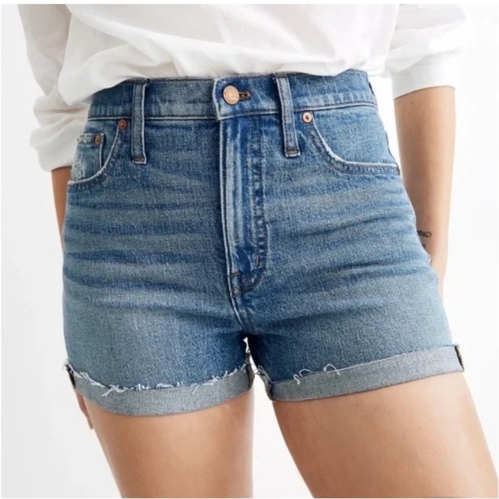 Madewell High Rise Denim Shorts, Malden Wash Frayed Hem Cut Off 90s Blue Size 27